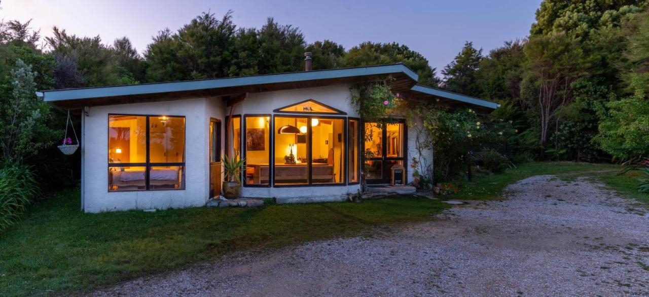 Ao Marama Retreat Hotel Колингууд Екстериор снимка