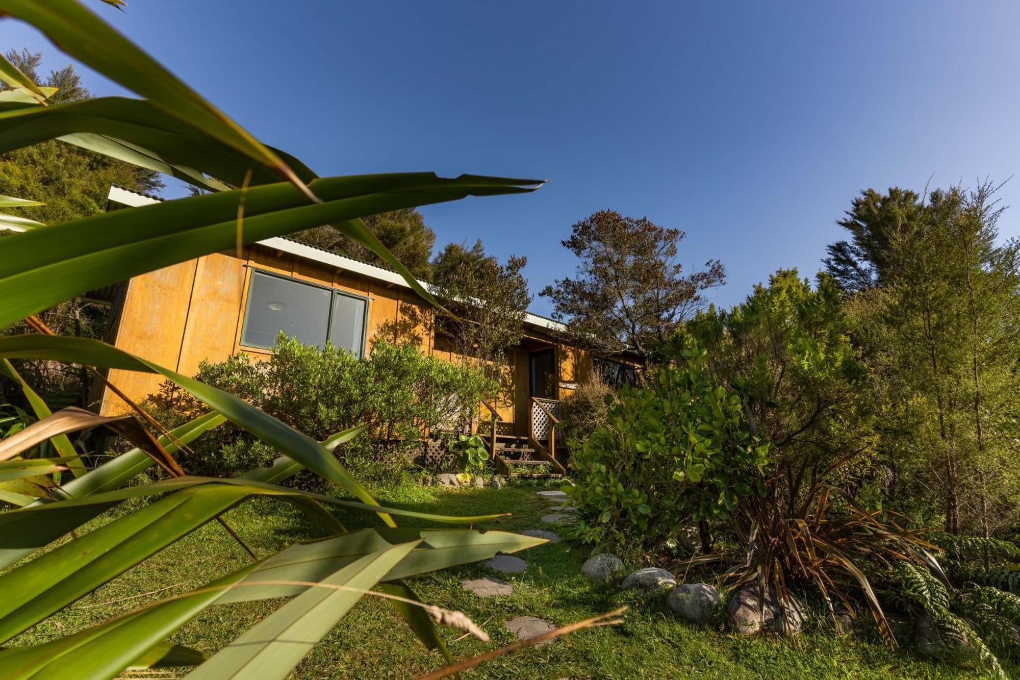 Ao Marama Retreat Hotel Колингууд Екстериор снимка